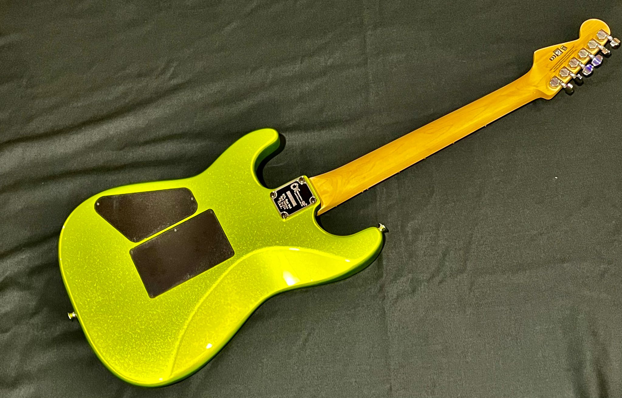 Chitarra elettrica Marca Charvel Modello San Dimas Pro Mod HH FR Lime Green Metallic usato 9/10 - immagine 3