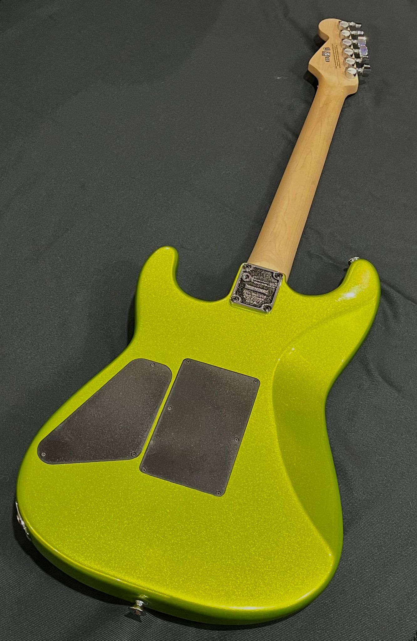 Chitarra elettrica Marca Charvel Modello San Dimas Pro Mod HH FR Lime Green Metallic usato 9/10 - immagine 4