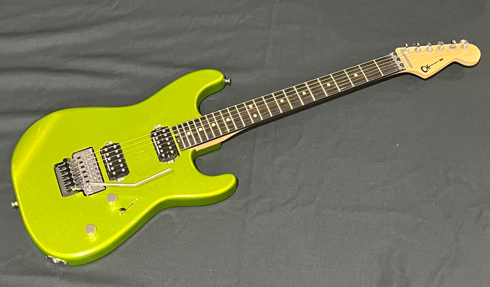 Chitarra elettrica Marca Charvel Modello San Dimas Pro Mod HH FR Lime Green Metallic usato 9/10