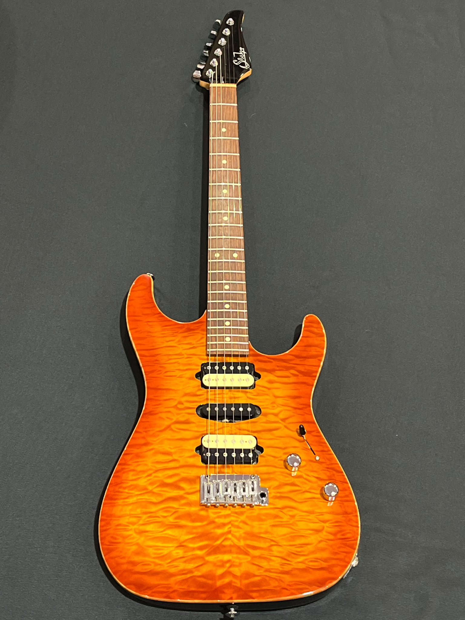 Suhr Standard Custom Order AAAAA Quilted Maple Top Usato Garantito - immagine 3